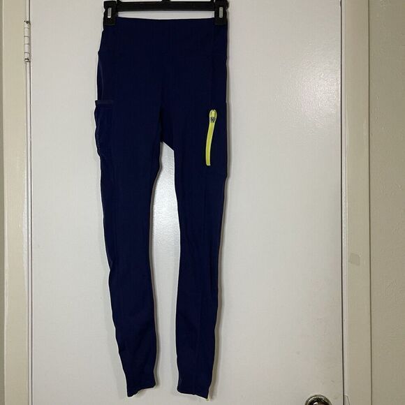 FABLETICS navy blue ankle zip 7/8 cropped leggings side pocket small - Picture 1 of 6